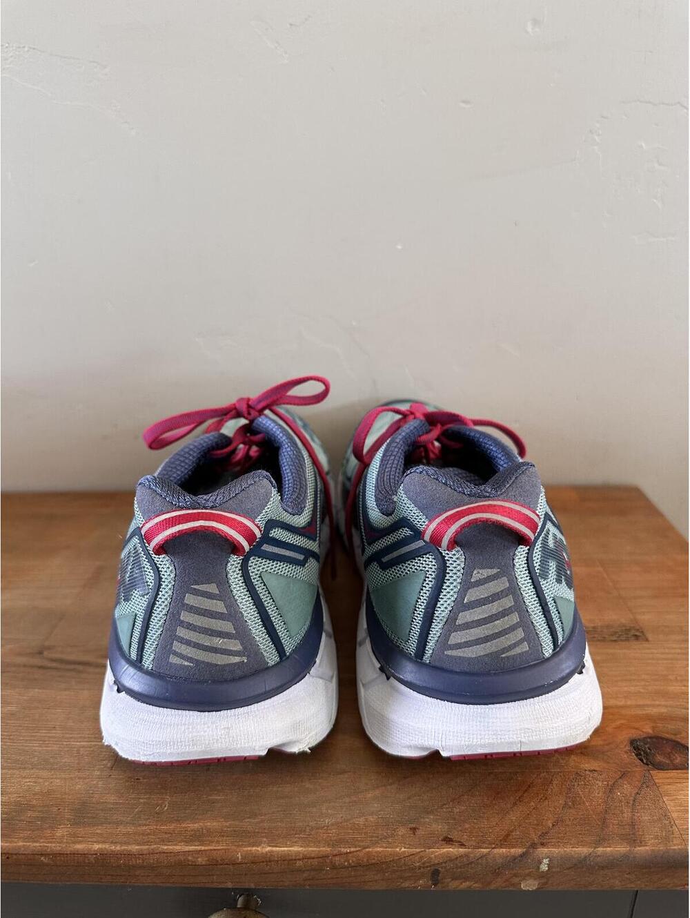 HOKA One One Clifton 4 Road Running Shoe Blue & Pink Women’s size 10D Wide - Picture 2 of 13